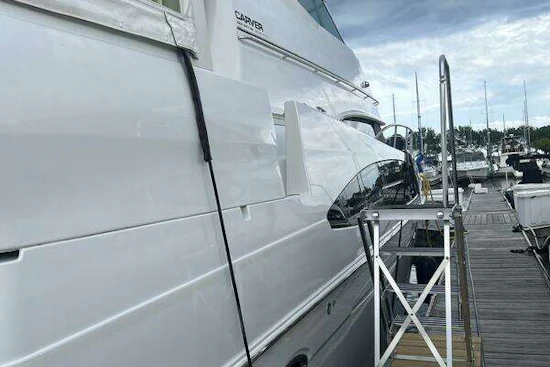 Carver 466 Motor Yacht Yacht For Sale