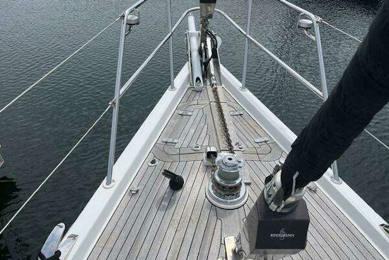 Oyster 655 Yacht For Sale
