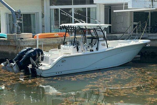 Sea Fox 328 Commander Yacht For Sale