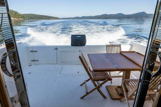 Navigator Classic 5300 Yacht For Sale