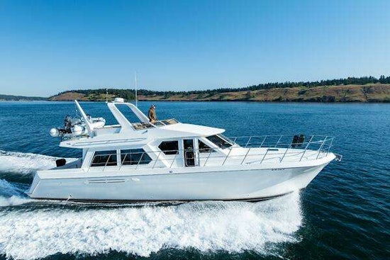 Navigator Classic 5300 Yacht For Sale