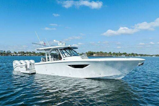 Pursuit S 428 Sport Yacht For Sale