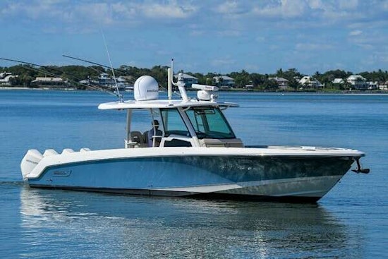 Boston Whaler 380 Outrage Yacht For Sale