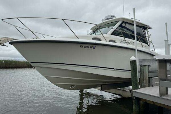 Boston Whaler 315 Conquest Yacht For Sale