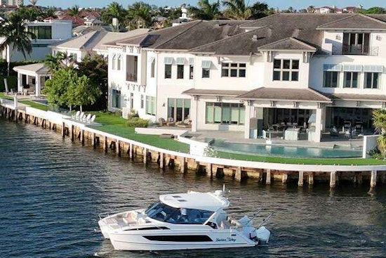 Aquila 36 Hydro Foil Yacht For Sale