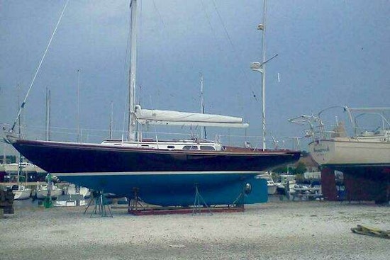 Hinckley Bermuda 40 Yawl Yacht For Sale
