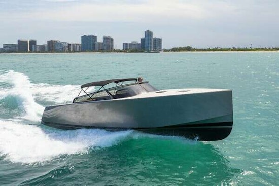 VanDutch 40 Yacht For Sale