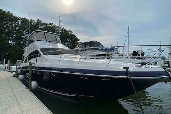 Sea Ray 550 Sedan Bridge Yacht For Sale