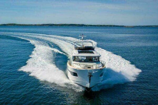 Nimbus 495 Flybridge Yacht For Sale