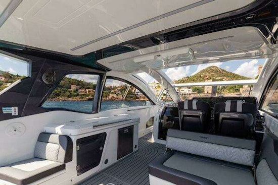 Galeon 375 GTO Yacht For Sale