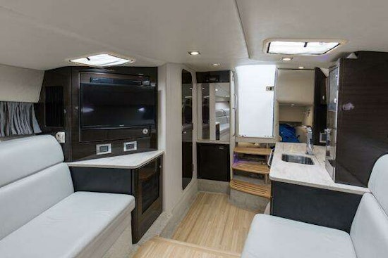 Formula 370 Super Sport Yacht For Sale