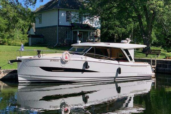 Greenline Hybrid Yacht For Sale