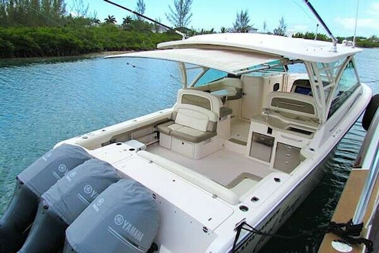 Grady-White Freedom 375 Yacht For Sale
