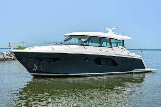 Tiara Yachts 49 Coupe Yacht For Sale
