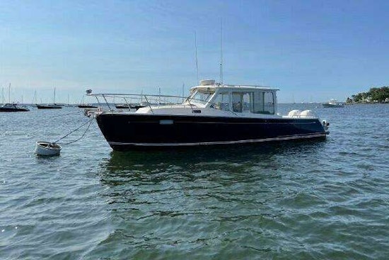 MJM 35z Yacht For Sale