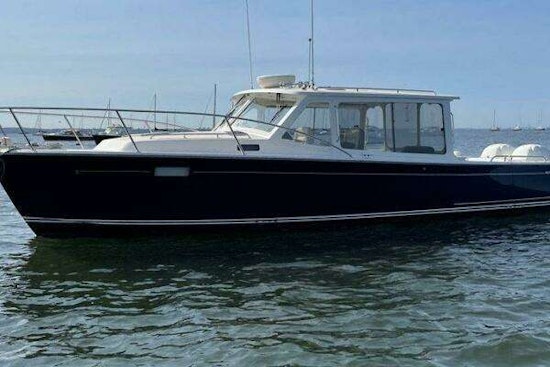 MJM 35z Yacht For Sale
