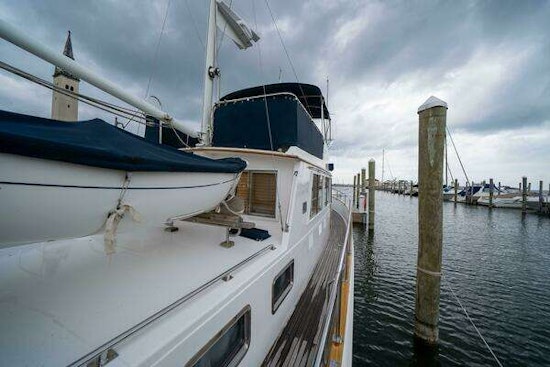 Grand Banks 42 Classic Yacht For Sale