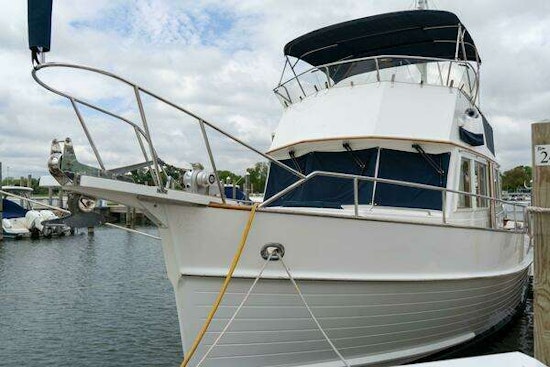 Grand Banks 42 Classic Yacht For Sale