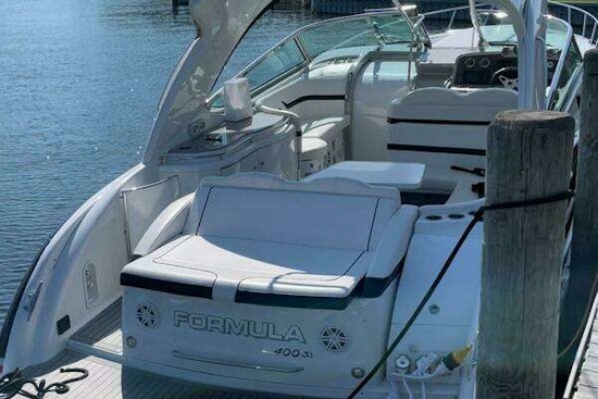 Formula 400 Super Sport Yacht For Sale