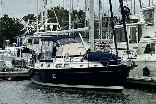 Passport 470 Yacht For Sale