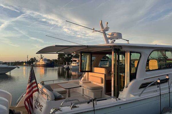 Back Cove 390 Yacht For Sale