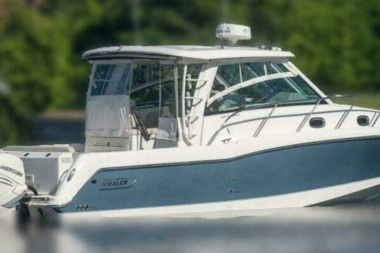Boston Whaler  Yacht For Sale