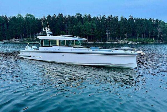 Axopar 37 Cabin Yacht For Sale