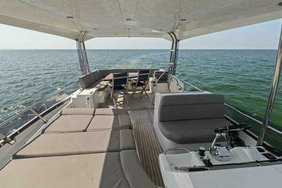 Prestige 550 Flybridge Yacht For Sale