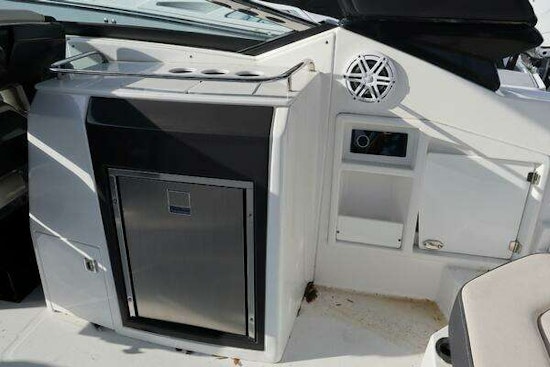 Monterey 305SS Yacht For Sale