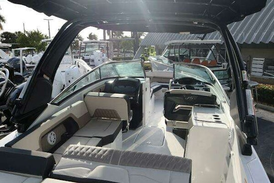 Monterey 305SS Yacht For Sale