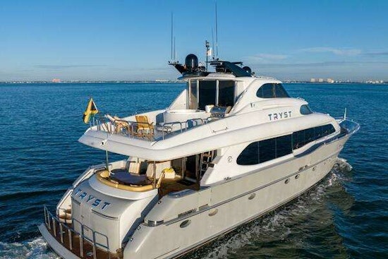Lazzara Yachts  Yacht For Sale