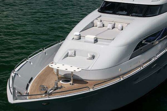 Lazzara Yachts  Yacht For Sale