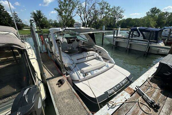 Four Winns H350 Yacht For Sale