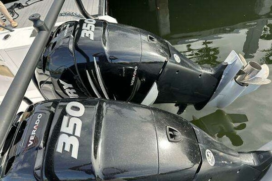 Axopar 37XC Yacht For Sale