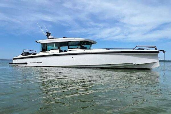 Axopar 37XC Yacht For Sale