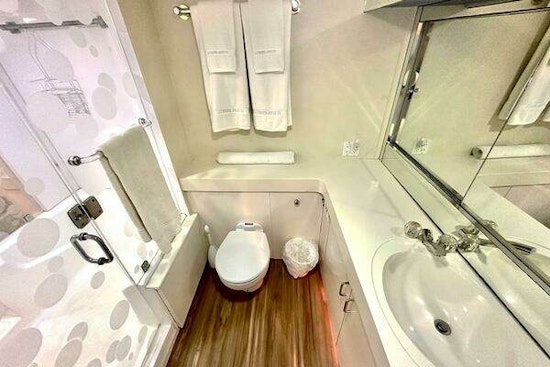 Hatteras Cockpit Motoryacht Yacht For Sale