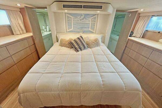 Hatteras Cockpit Motoryacht Yacht For Sale