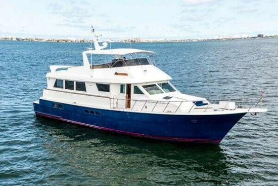 Hatteras Cockpit Motoryacht Yacht For Sale