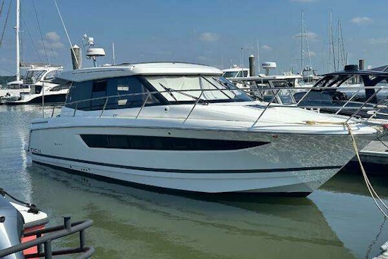 Jeanneau NC 11 Yacht For Sale
