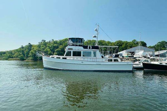 Grand Banks 49 Classic Yacht For Sale
