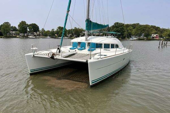 Lagoon 380 Yacht For Sale