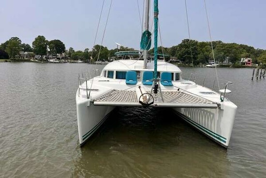 Lagoon 380 Yacht For Sale