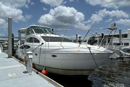 Cruisers Yachts 415 Express Yacht For Sale