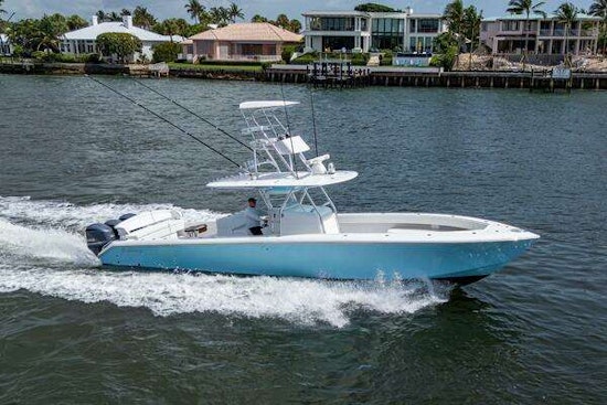 Bahama CC Yacht For Sale