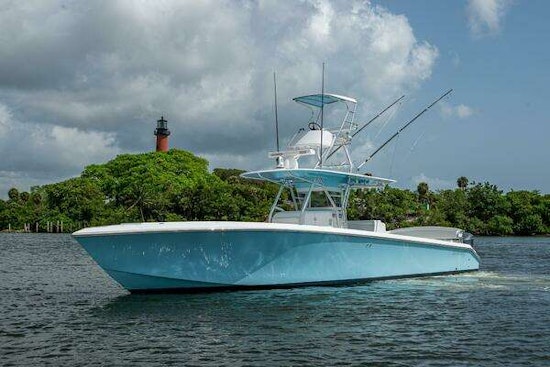 Bahama CC Yacht For Sale