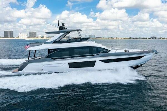 Azimut Fly 68 Yacht For Sale