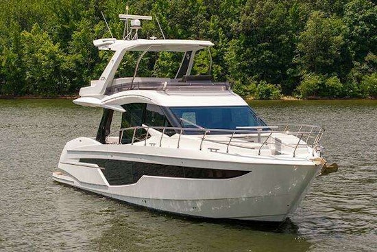 Galeon 500 Fly Yacht For Sale