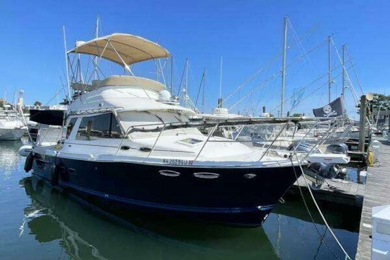 Cutwater 30 CB LE Yacht For Sale