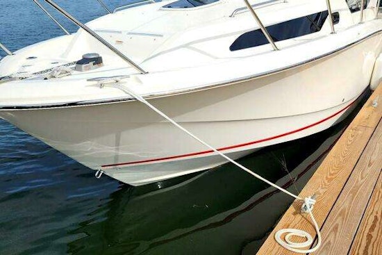 Boston Whaler 325 Conquest Yacht For Sale