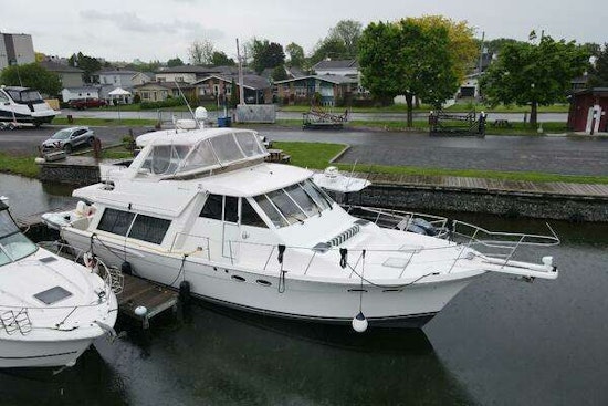 Meridian  Yacht For Sale